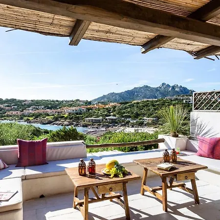 Paradiso 6, Emma Villas