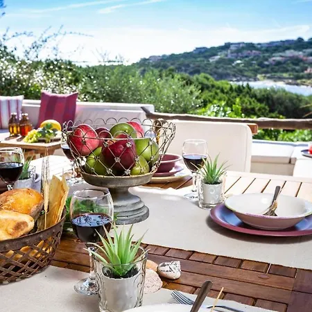 Paradiso 6, Emma Villas